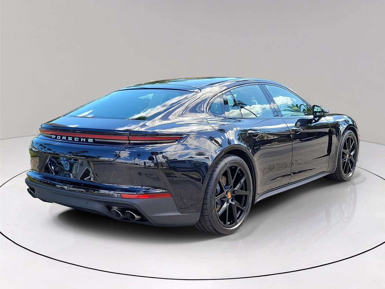 Used 2026 Porsche Panamera 4 image 6