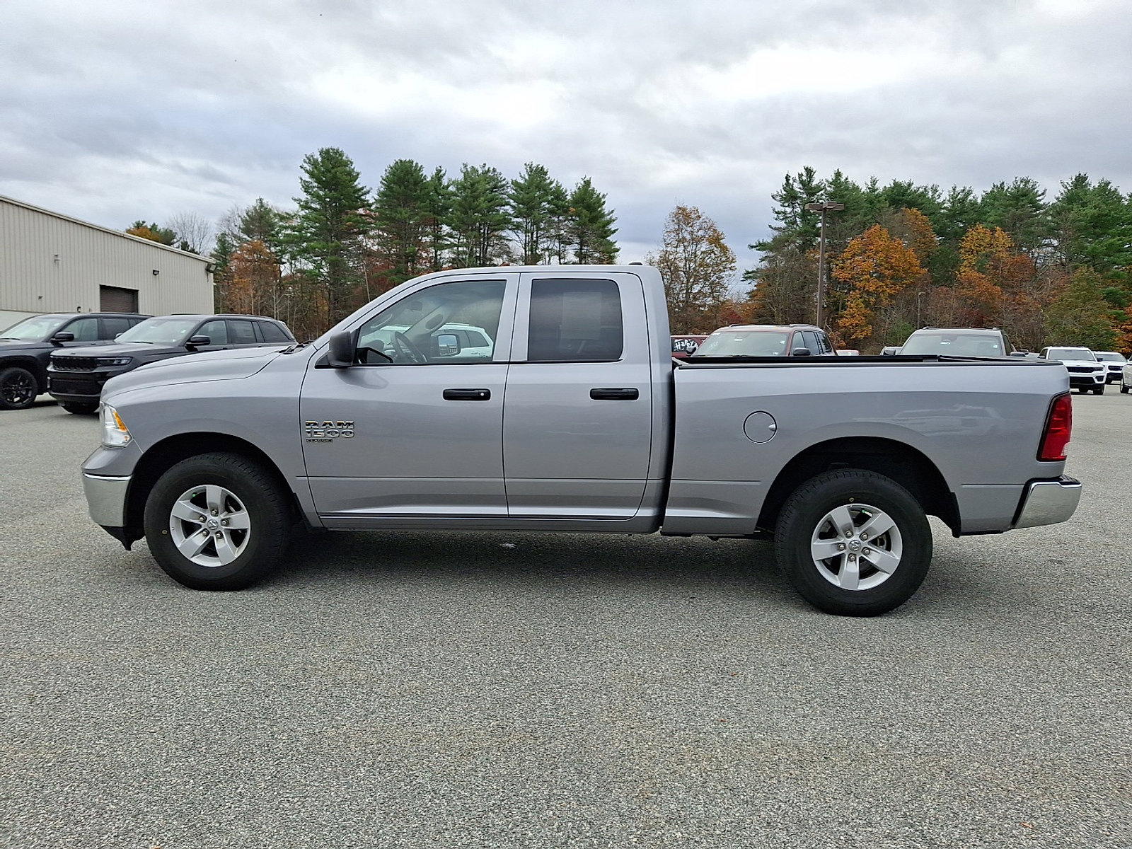 Used 2024 RAM 1500 Classic SLT image 6