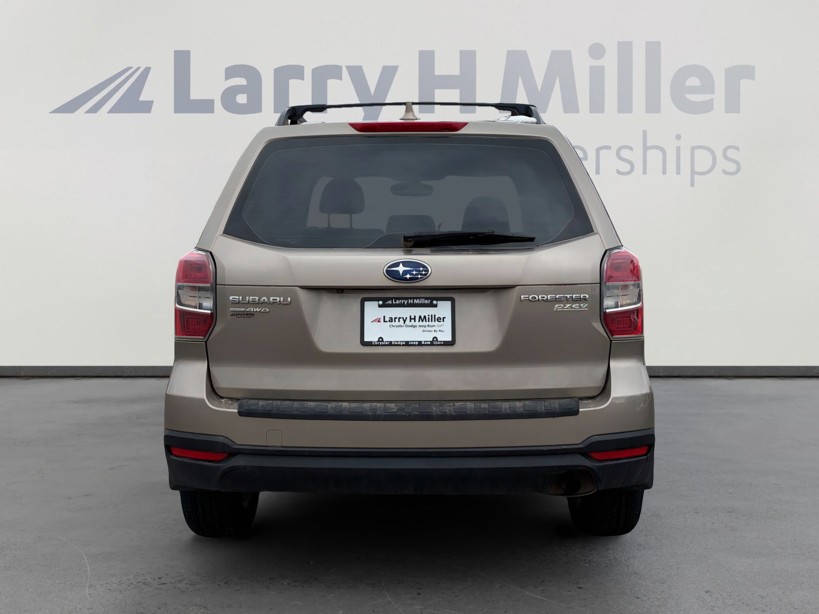 Used 2016 Subaru Forester 2.5i w/ Popular Package #2 AWD/4WD image 5