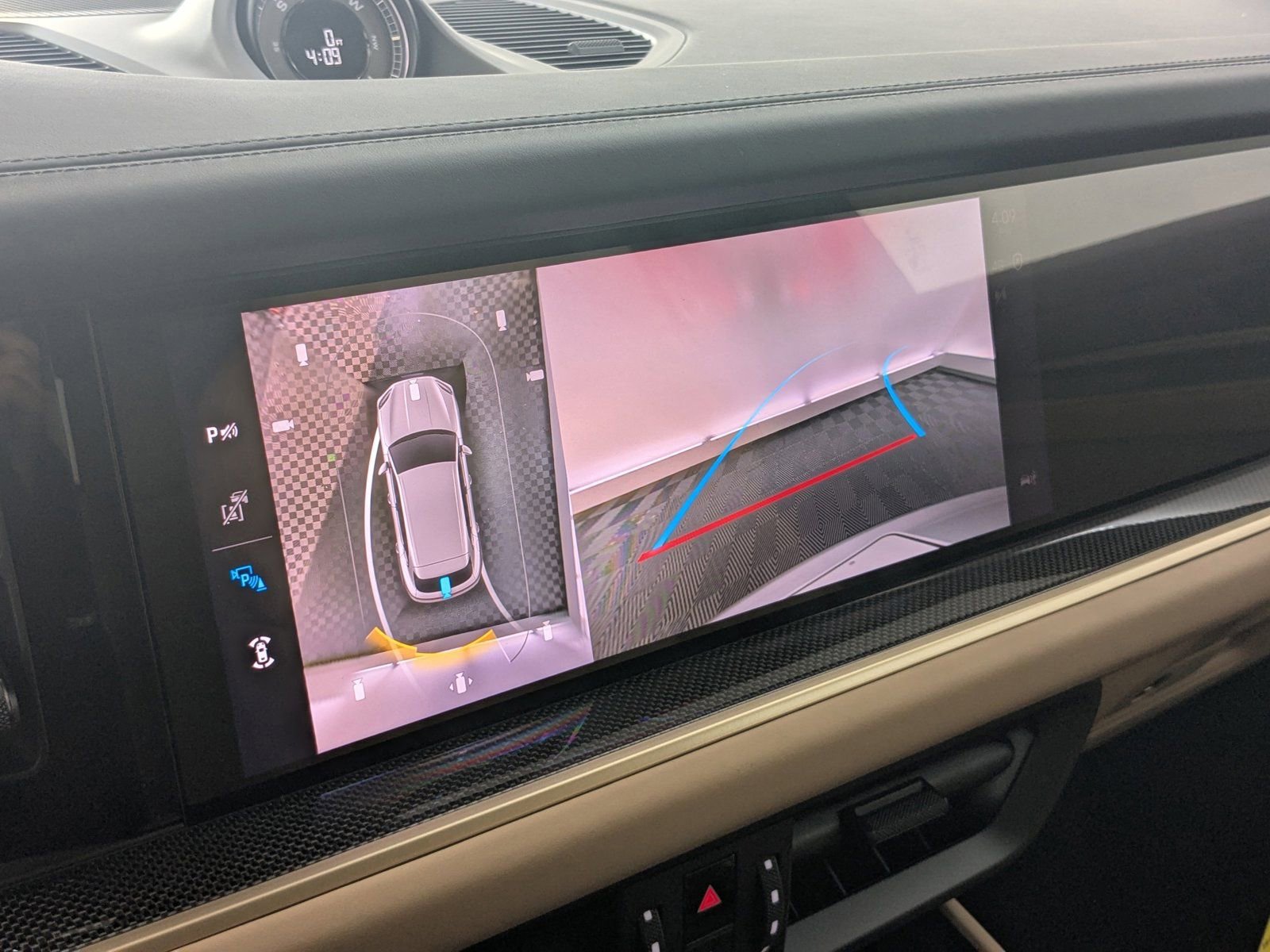 New 2026 Porsche Cayenne Turbo image 17