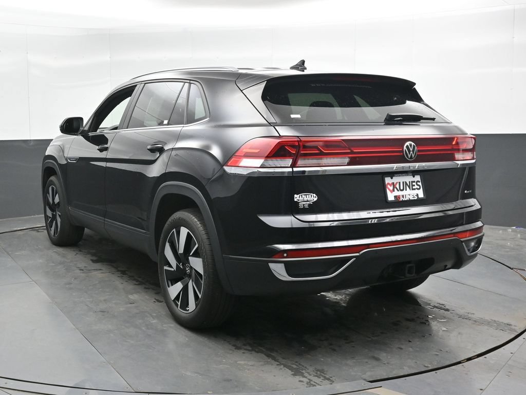 Used 2024 Volkswagen Atlas Cross Sport SE AWD/4WD image 9