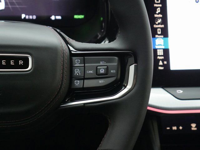 Used 2025 Jeep Wagoneer S Launch Edition image 19