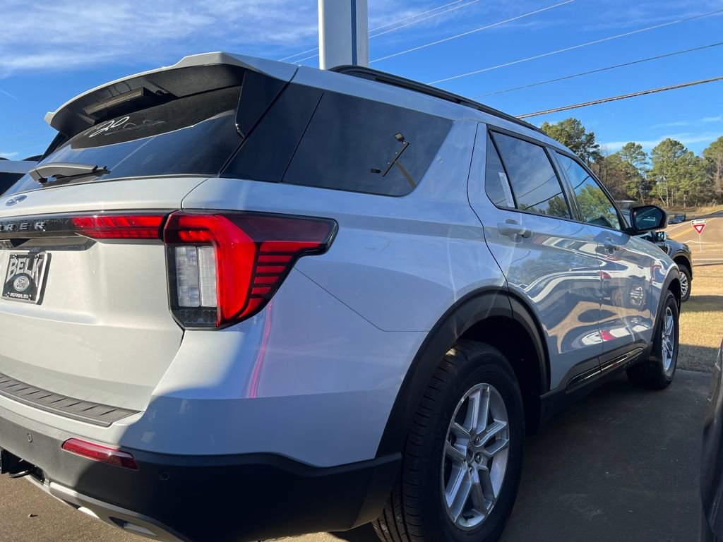 New 2026 Ford Explorer Active image 6