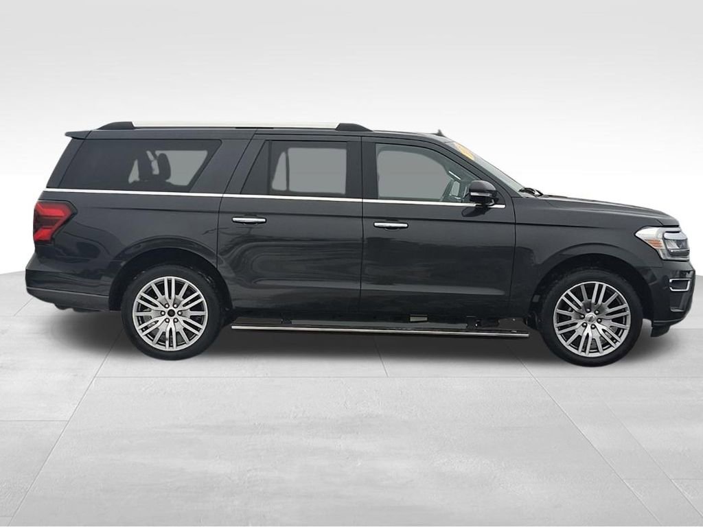 Used 2023 Ford Expedition Max Limited image 5