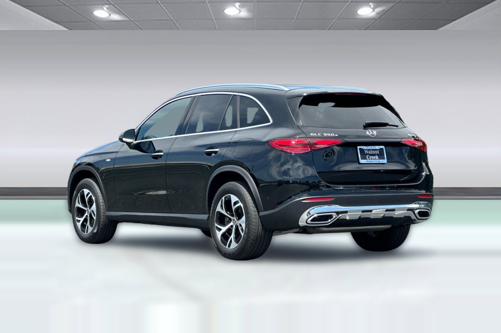 New 2025 Mercedes-Benz GLC 350e 4MATIC image 3