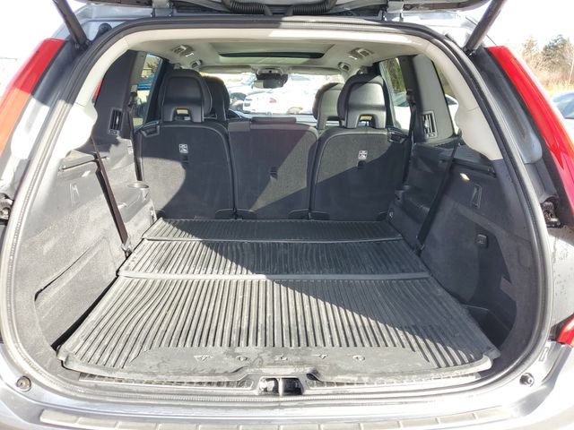 Used 2016 Volvo XC90 T6 Momentum w/ Momentum Plus Package image 8