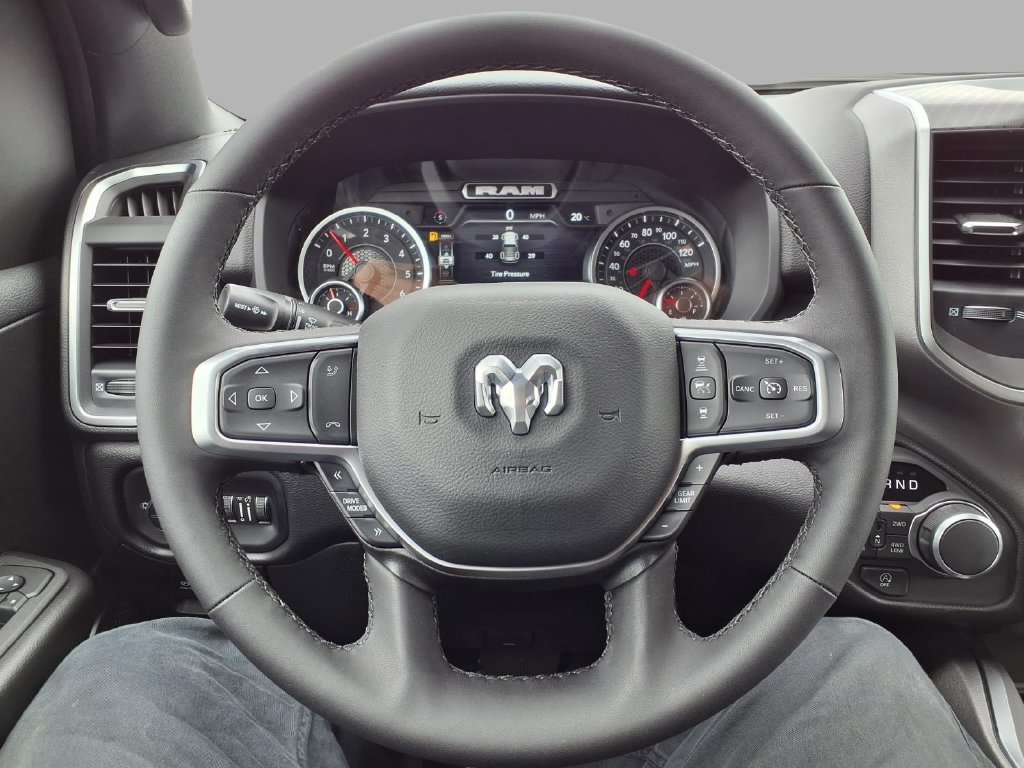 New 2026 RAM 1500 Big Horn AWD/4WD image 13