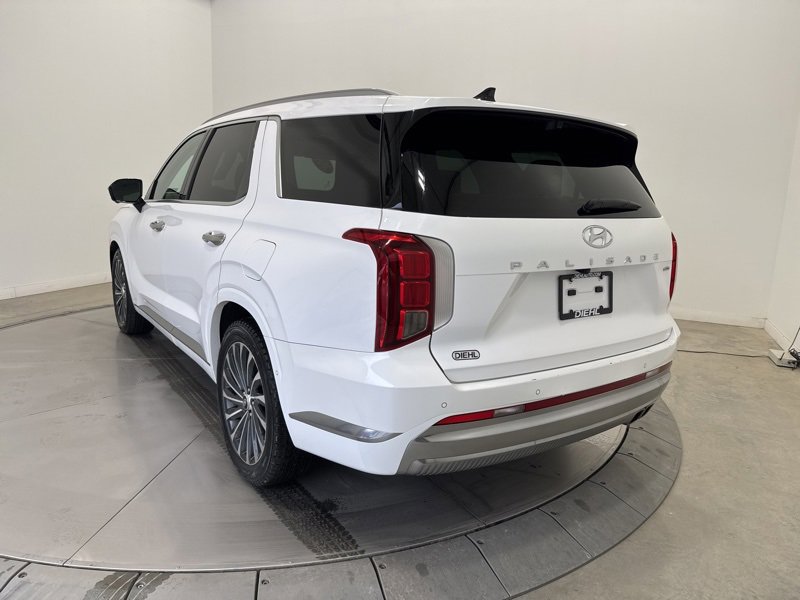 Used 2024 Hyundai Palisade Calligraphy image 5