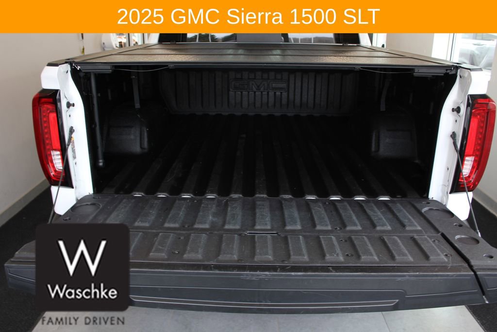 Used 2025 GMC Sierra 1500 SLT w/ SLT Premium Plus Package AWD/4WD image 23