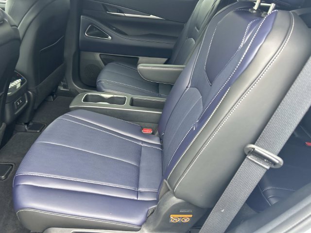 Certified 2026 INFINITI QX60 Sport w/ Dark Cargo Package AWD/4WD image 17