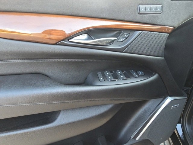 Used 2019 Cadillac Escalade ESV Luxury w/ Escalade Sport Edition image 13