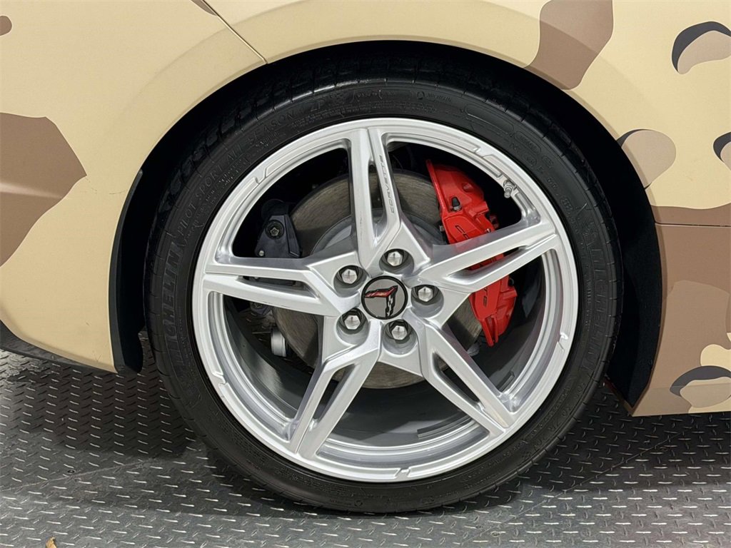 Used 2021 Chevrolet Corvette Stingray Coupe w/ 1LT image 8