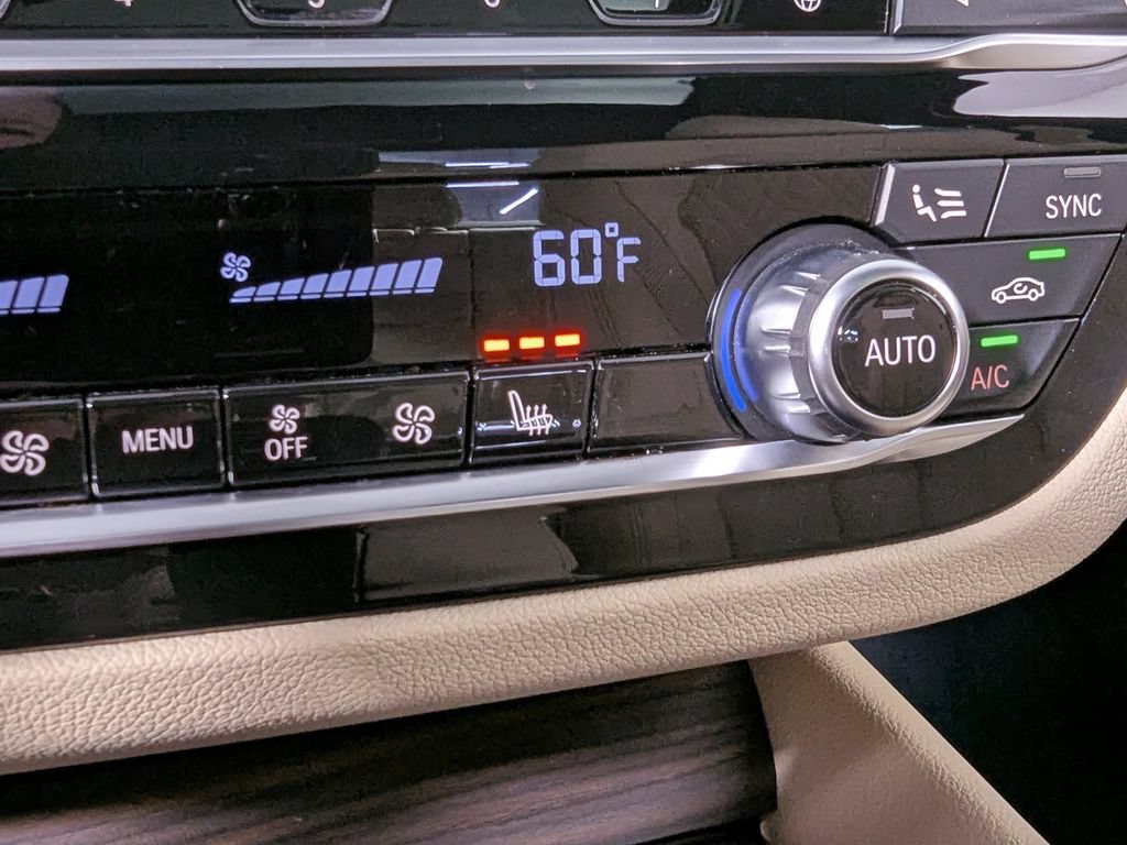 Certified 2023 BMW 530i xDrive w/ Premium Package AWD/4WD image 23