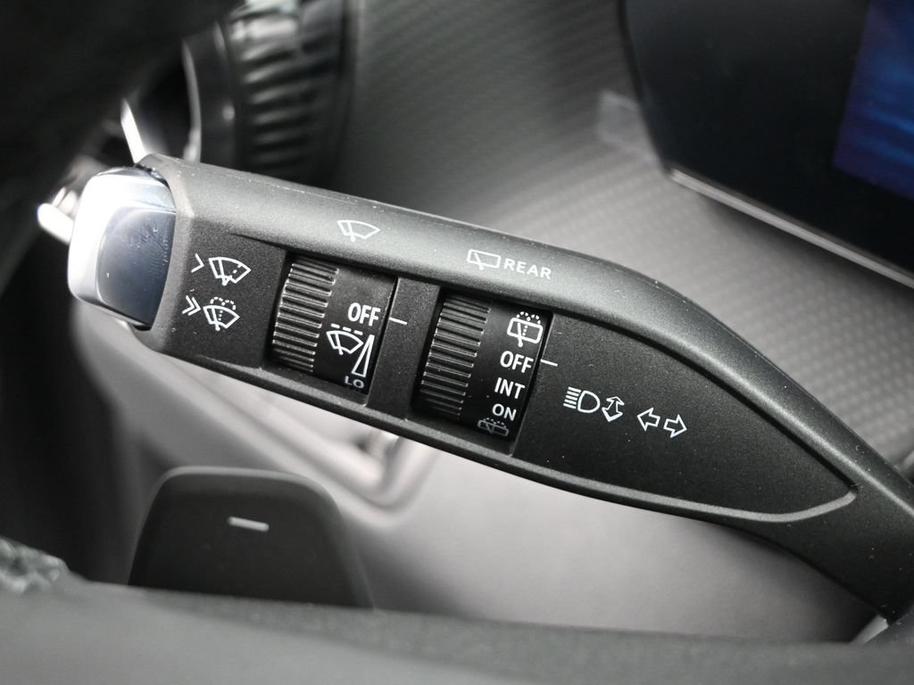 New 2026 Chevrolet Equinox LT FWD image 25