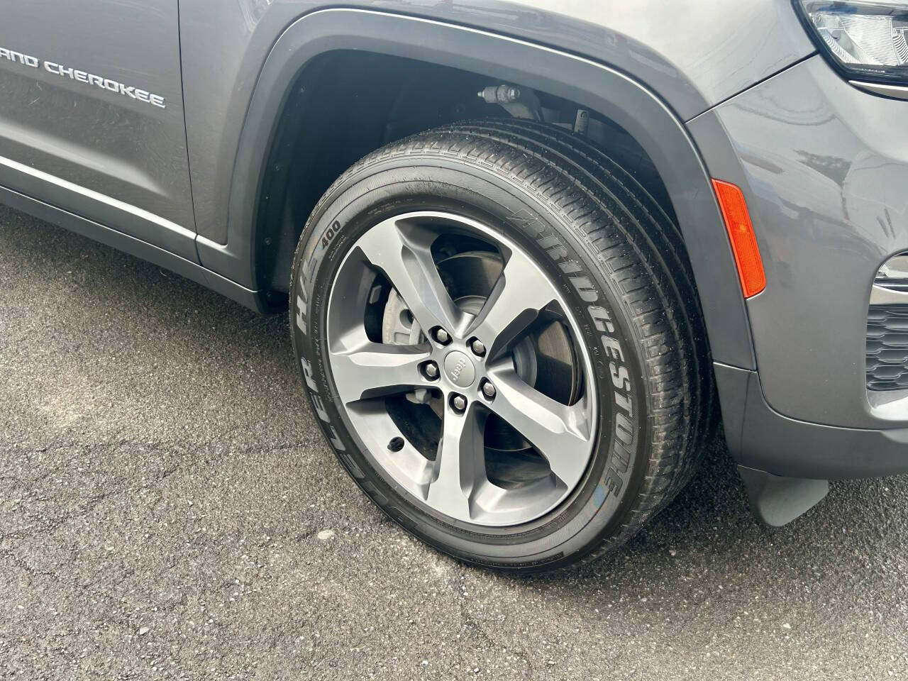 Used 2024 Jeep Grand Cherokee Limited 4xe AWD/4WD image 33