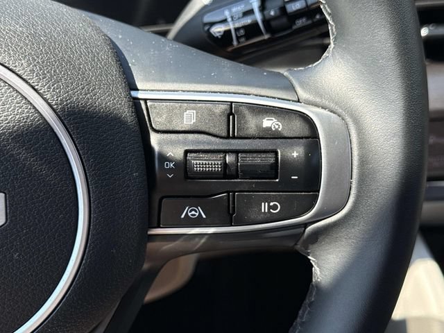 Used 2025 Kia Sportage EX w/ Premium Package FWD image 24