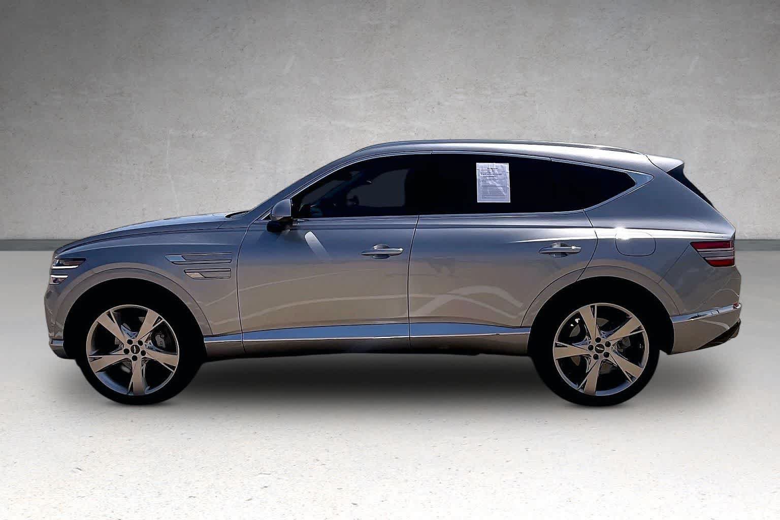 Used 2024 Genesis GV80 3.5T w/ Prestige Package AWD/4WD image 3
