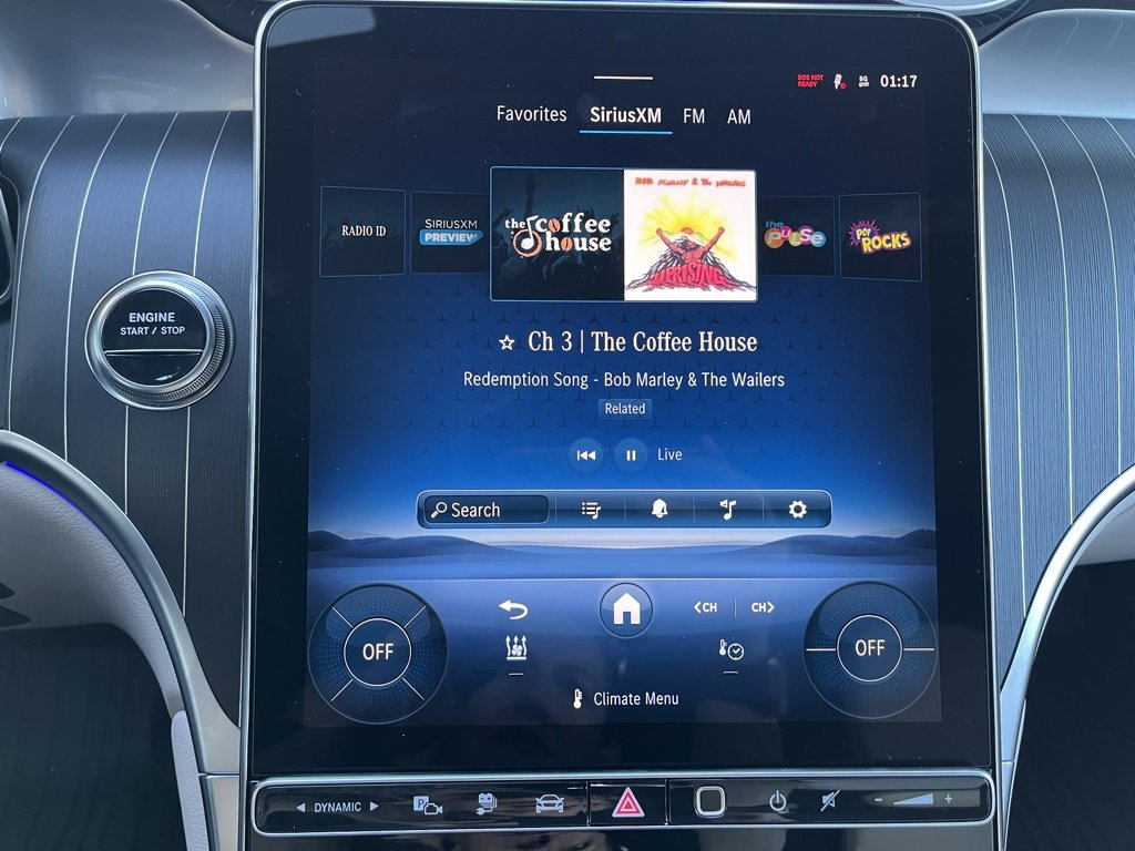 Used 2025 Mercedes-Benz GLC 350e 4MATIC image 33