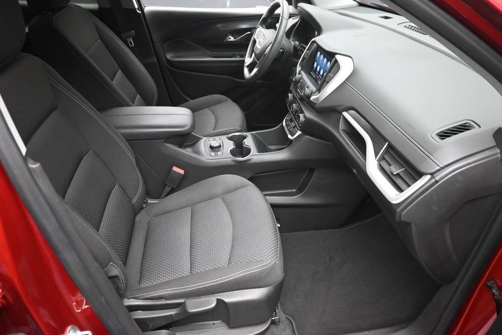 Used 2023 GMC Terrain SLE w/ Driver Convenience Package AWD/4WD image 9