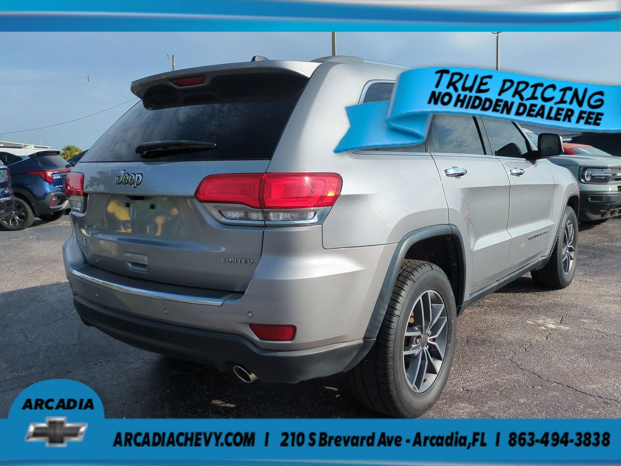 Used 2019 Jeep Grand Cherokee Limited AWD/4WD image 4