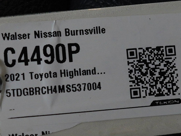 Used 2021 Toyota Highlander XLE image 32