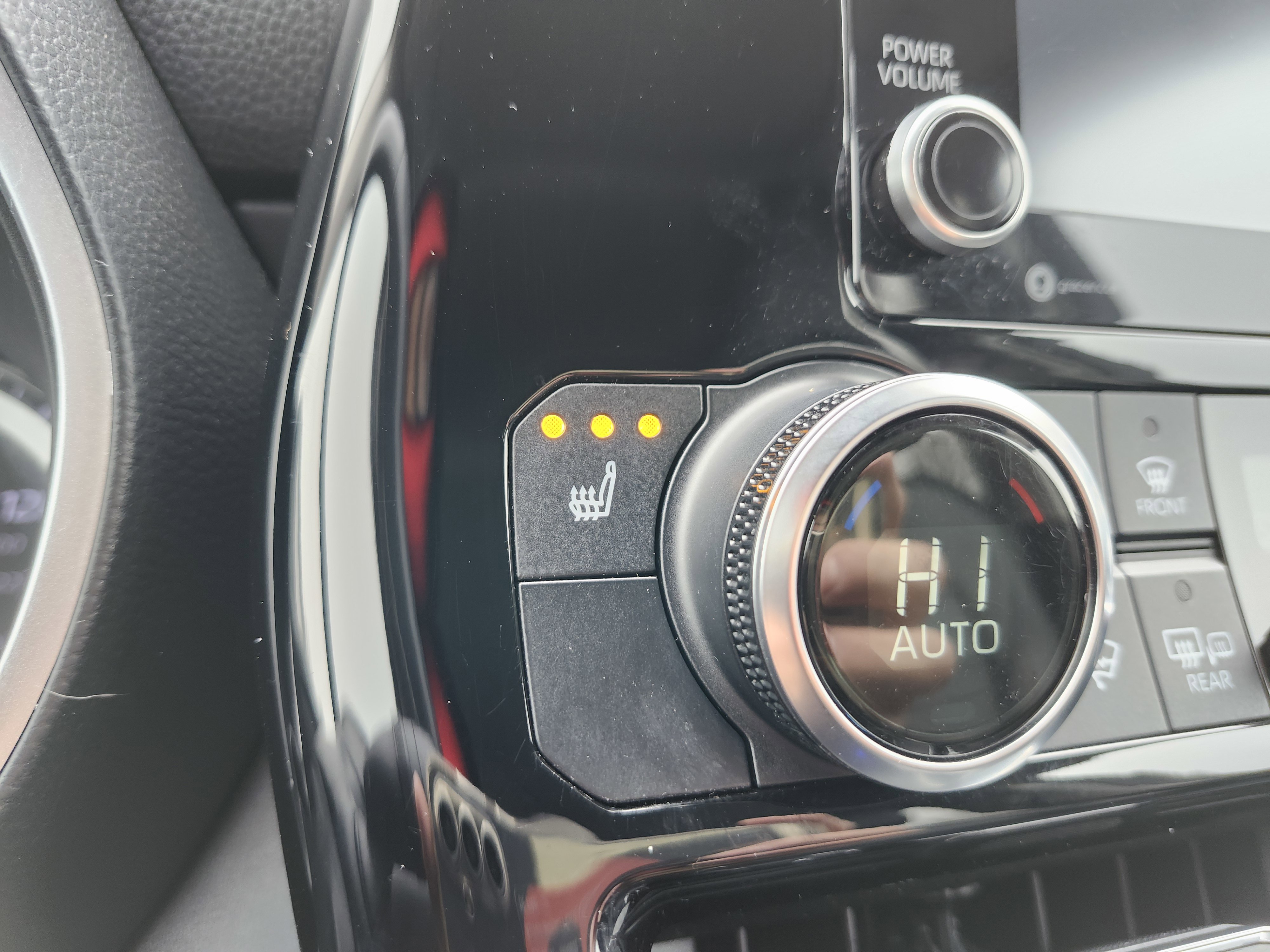 Used 2022 Toyota Highlander XLE image 8