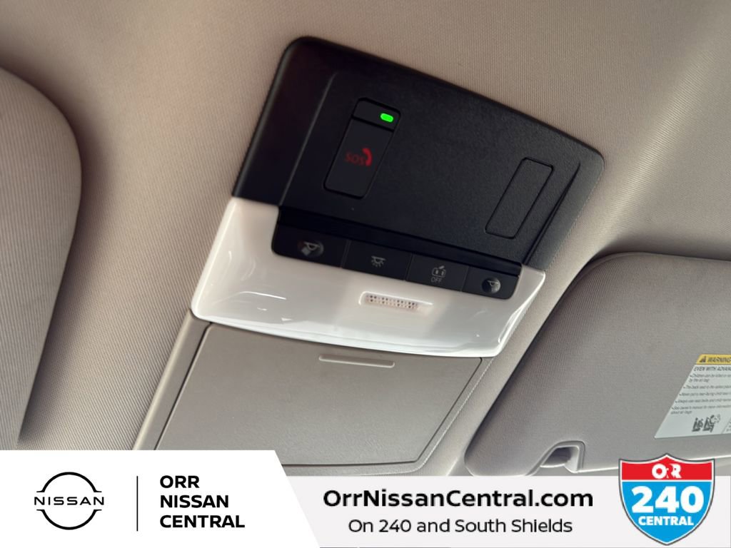 Used 2025 Nissan Pathfinder SV image 31