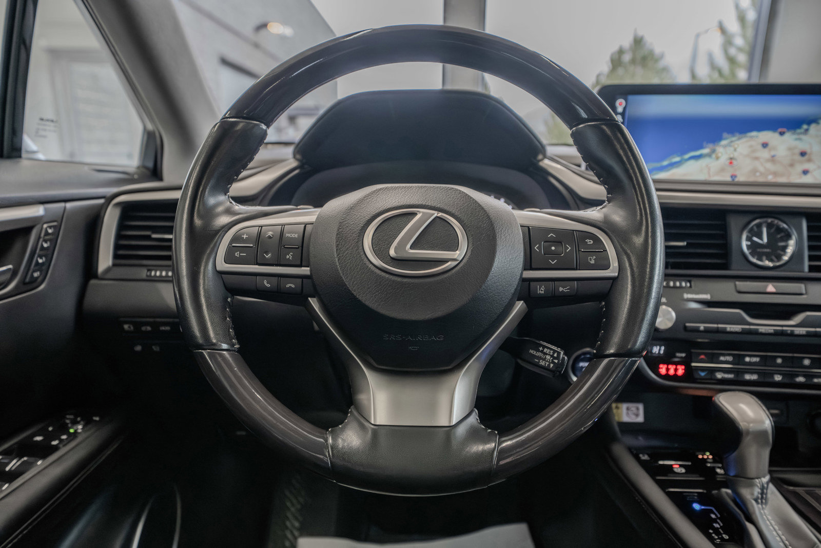 Used 2021 Lexus RX 450h AWD w/ Luxury Package image 9