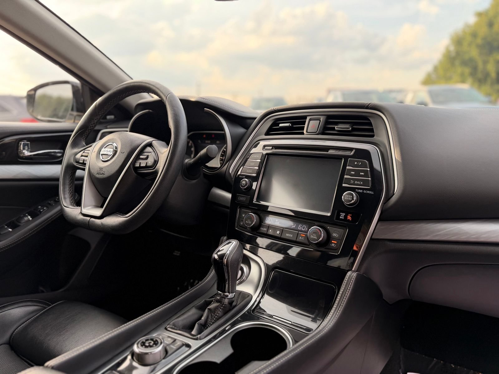 Used 2017 Nissan Maxima 3.5 SL FWD image 36