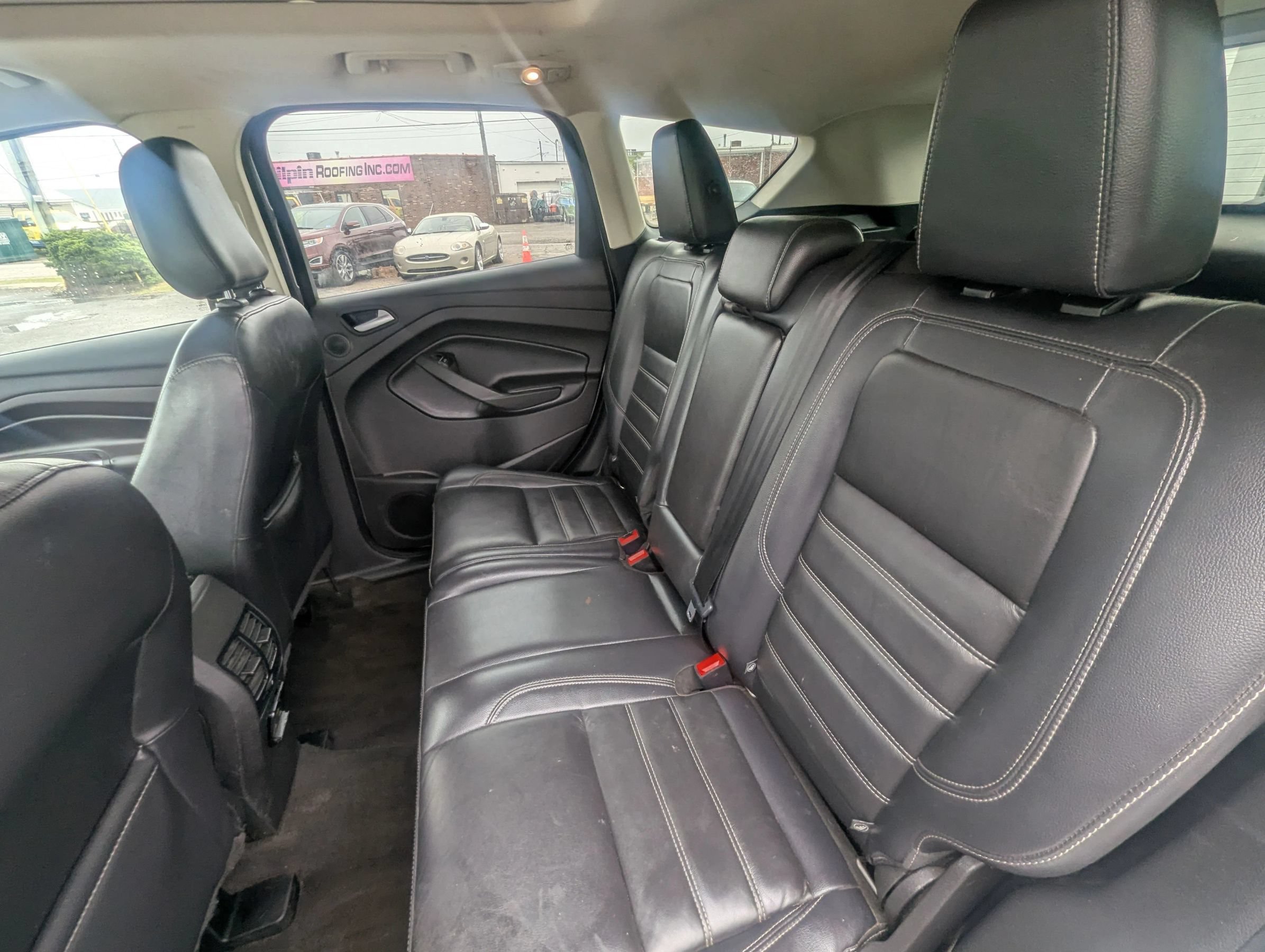 Used 2018 Ford Escape Titanium w/ Ford Safe & Smart Package AWD/4WD image 17