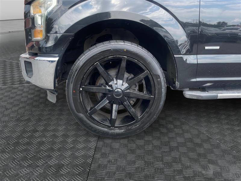Used 2015 Ford F150 XLT image 14