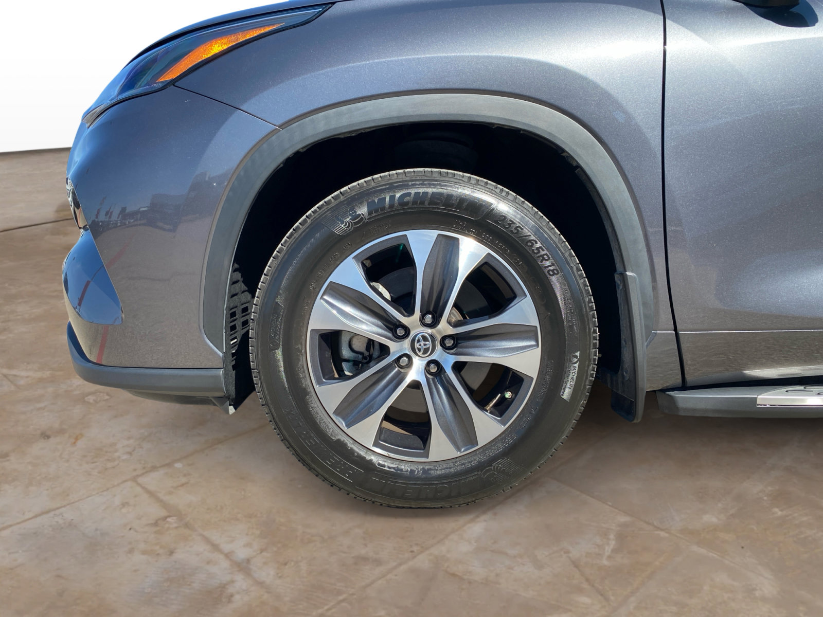 Used 2024 Toyota Highlander XLE image 31