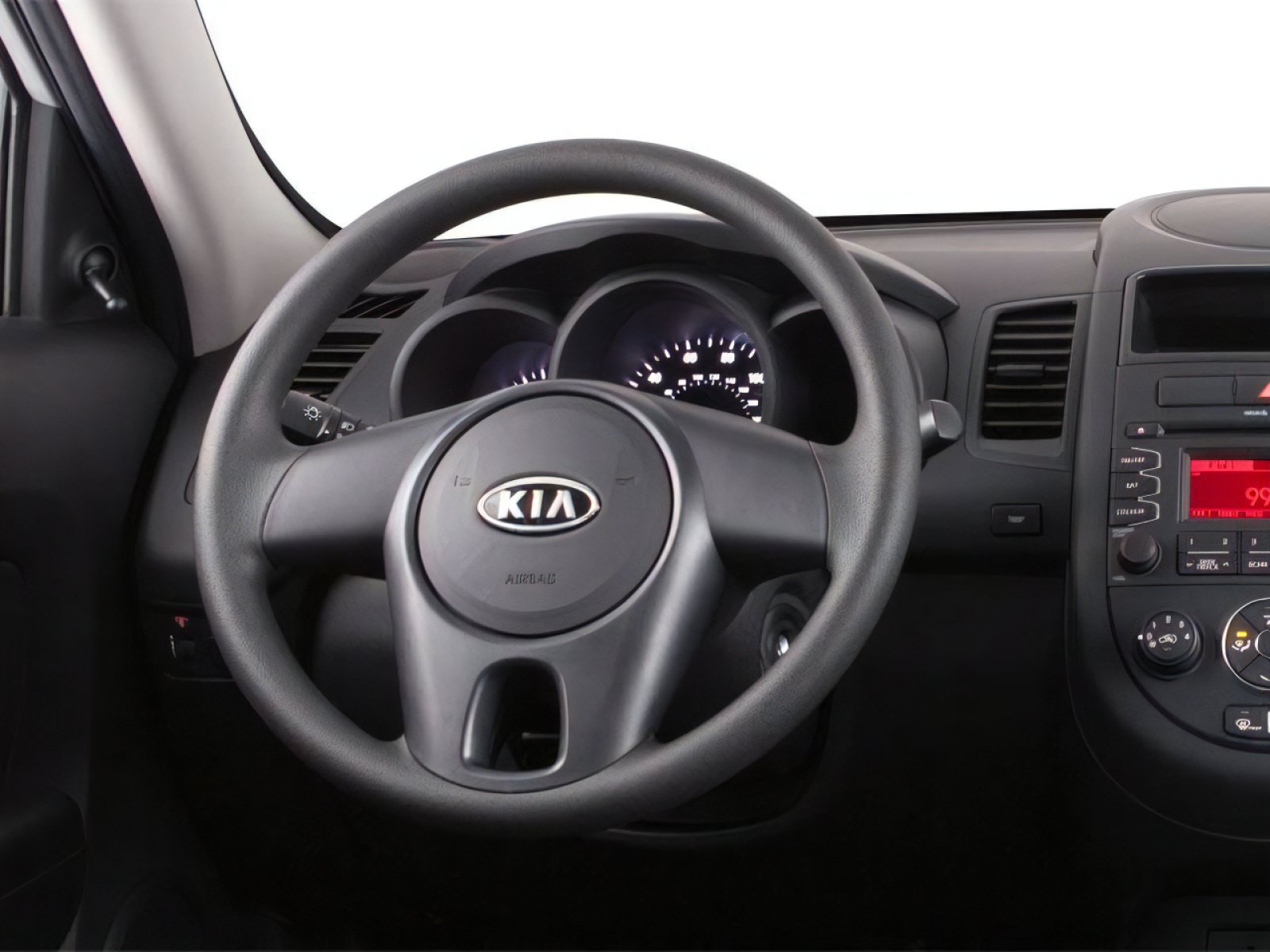 Used 2013 Kia Soul + w/ Audio Pkg FWD image 4