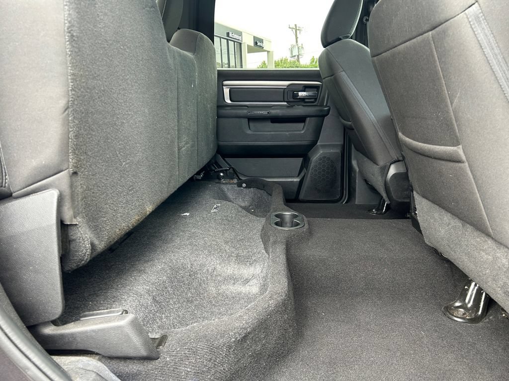 Used 2024 RAM 1500 Warlock AWD/4WD image 17
