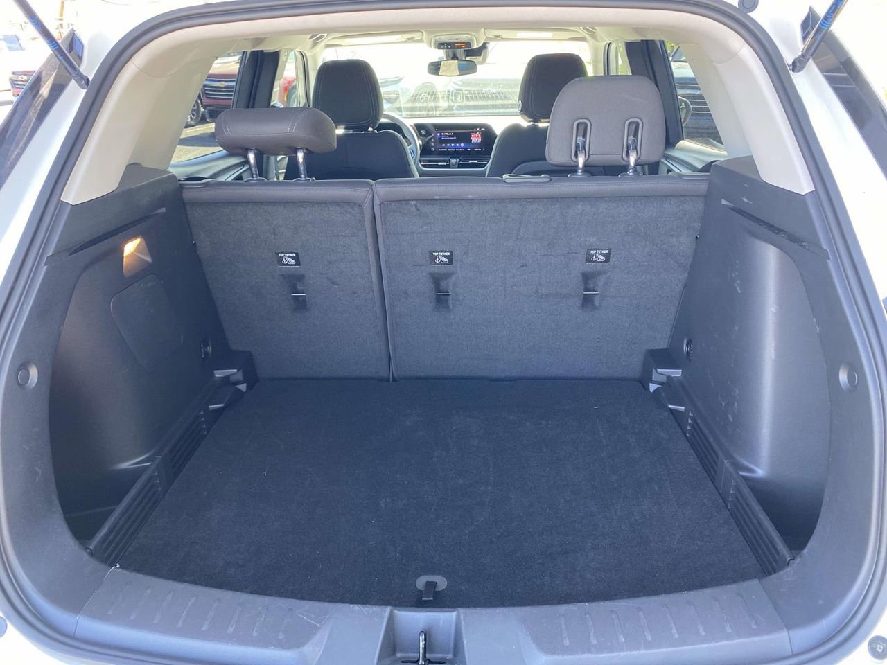 Used 2025 Chevrolet TrailBlazer LT AWD/4WD image 8