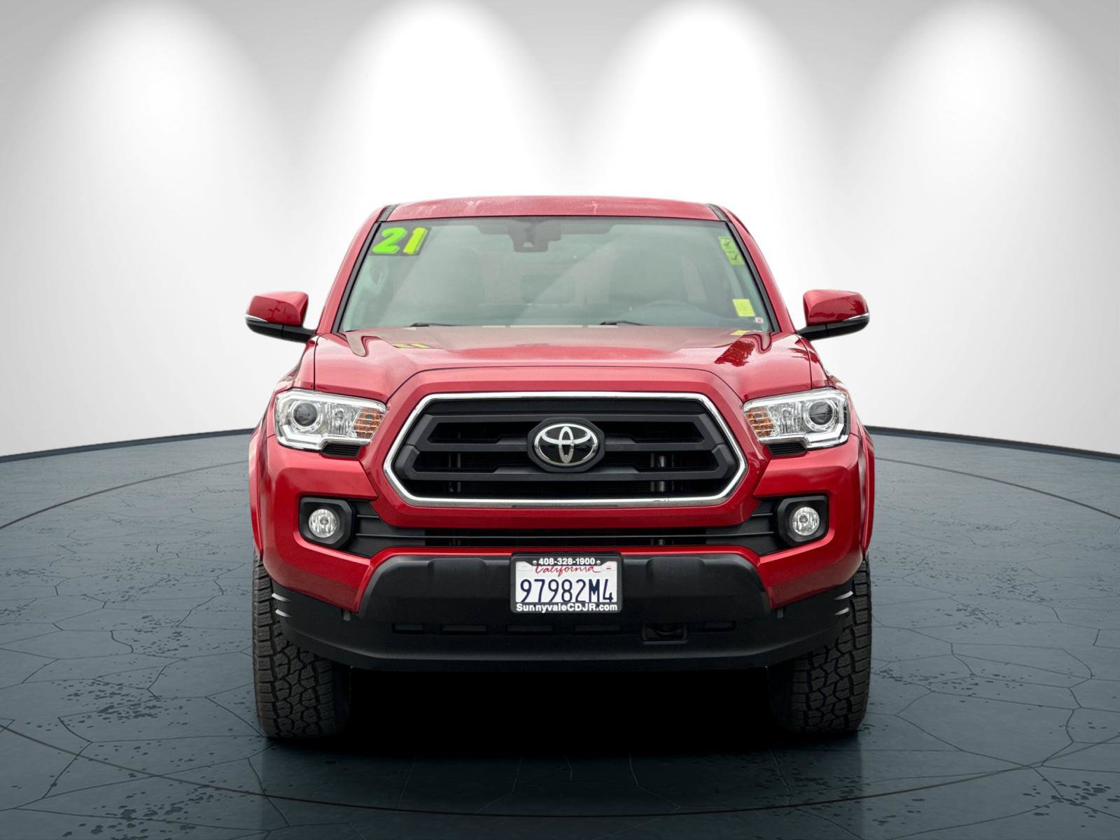 Used 2021 Toyota Tacoma SR5 w/ Technology Package AWD/4WD image 9