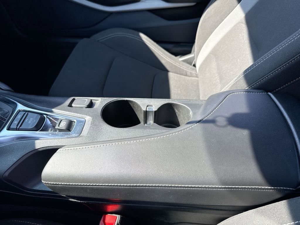 Used 2023 Chevrolet Camaro LT image 21