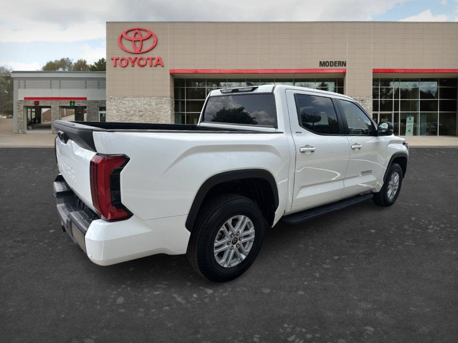 Used 2024 Toyota Tundra SR5 w/ SR5 Premium Package AWD/4WD image 5