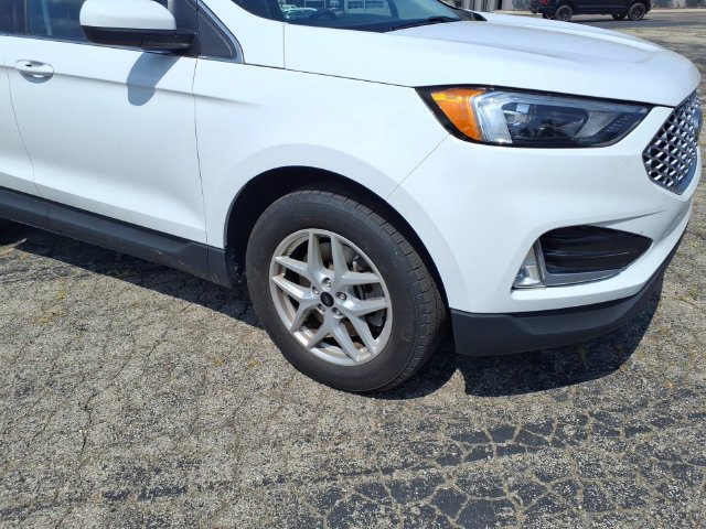 Used 2024 Ford Edge SEL w/ Convenience Package AWD/4WD image 4