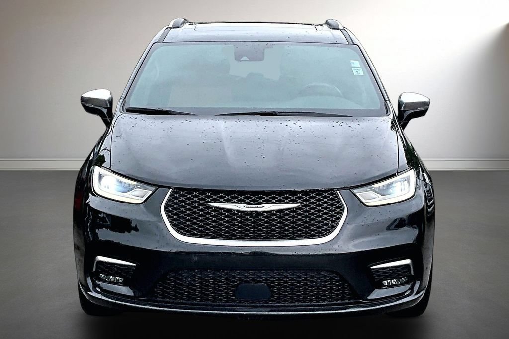 Used 2021 Chrysler Pacifica Pinnacle AWD/4WD image 2