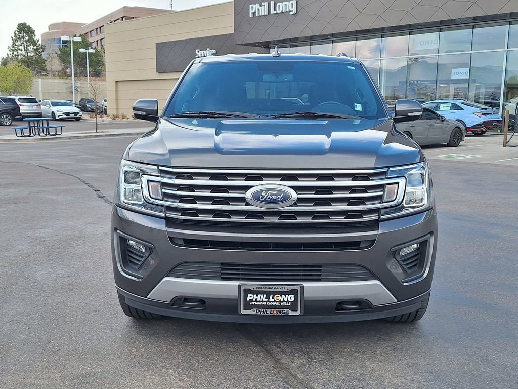 Used 2018 Ford Expedition XLT w/ Equipment Group 202A AWD/4WD image 8