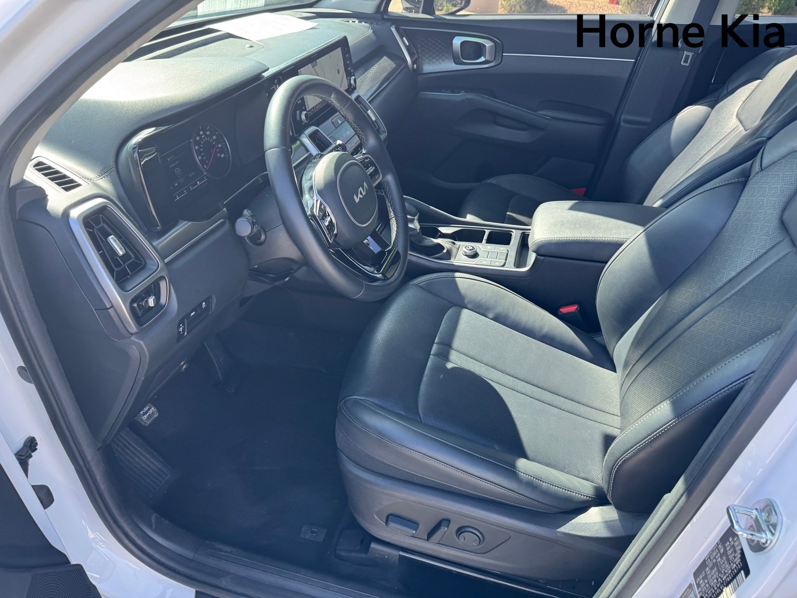 Used 2022 Kia Sorento S image 9