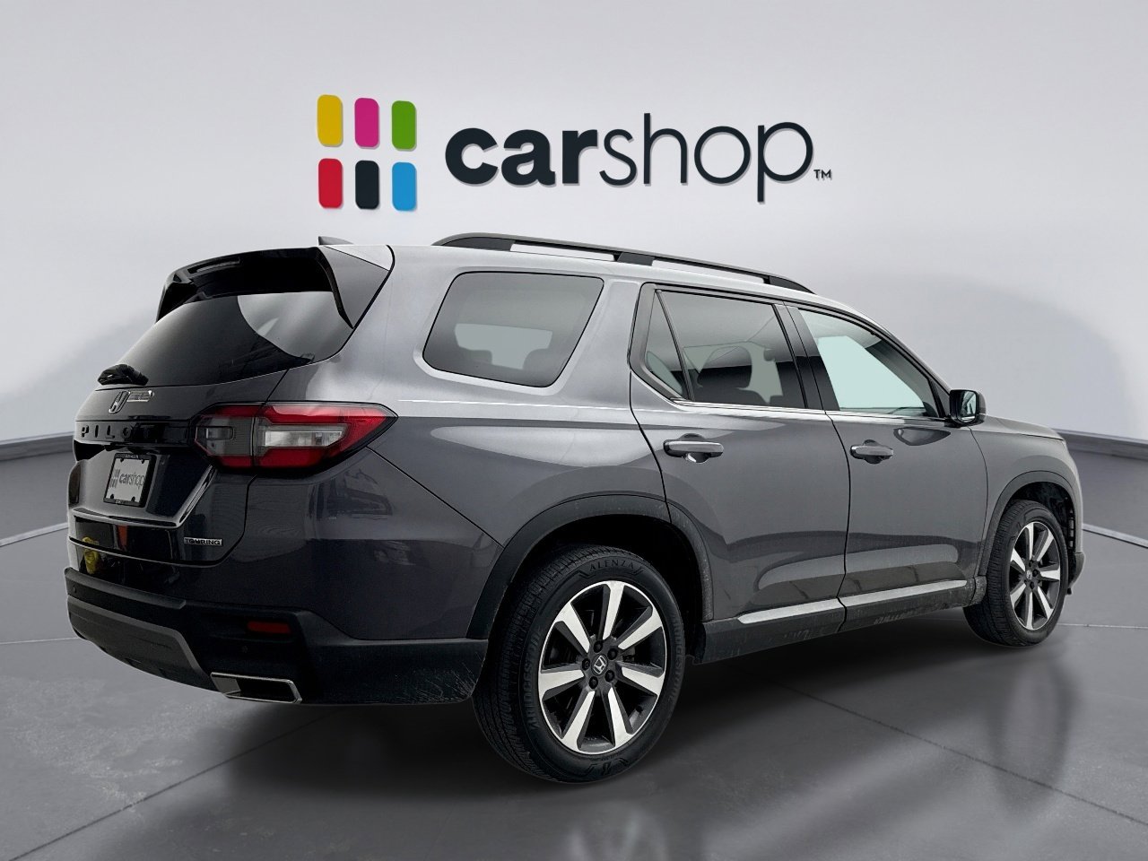 Used 2024 Honda Pilot Touring image 5