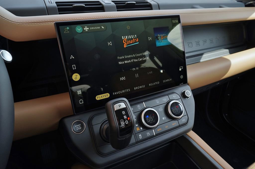 New 2026 Land Rover Defender 130 X-Dynamic SE image 21