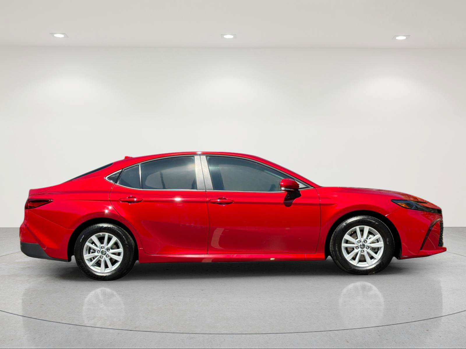 Used 2026 Toyota Camry LE FWD image 6