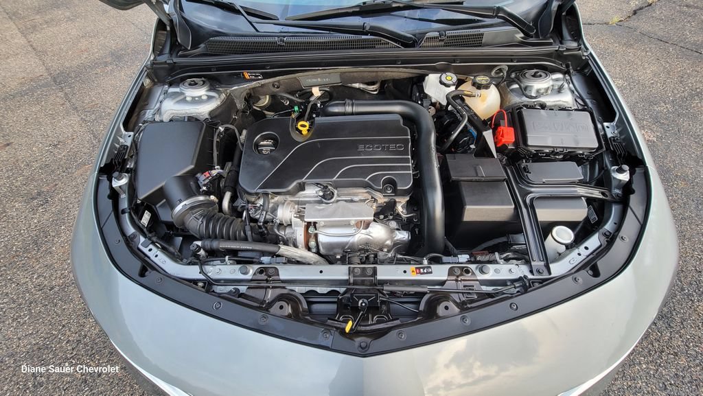 Used 2025 Chevrolet Malibu LT FWD image 17