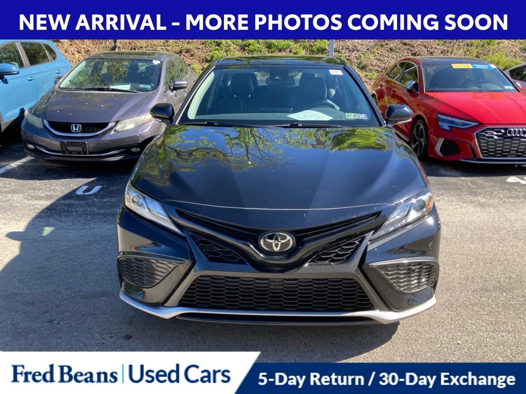 Used 2022 Toyota Camry XSE AWD/4WD image 2