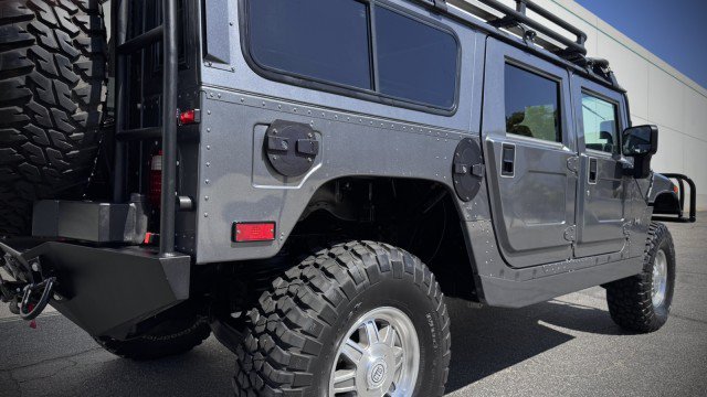 Used 2003 HUMMER H1 4-Door Wagon AWD/4WD image 29
