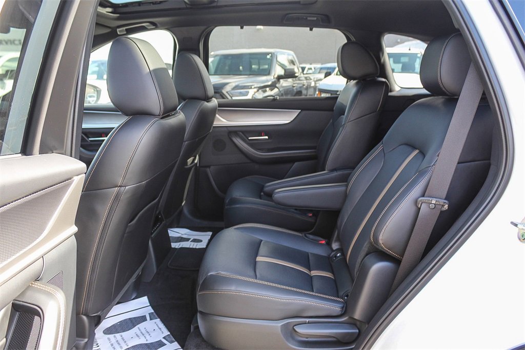 New 2025 MAZDA CX-90 Plug-In Hybrid w/ Premium Plus image 19