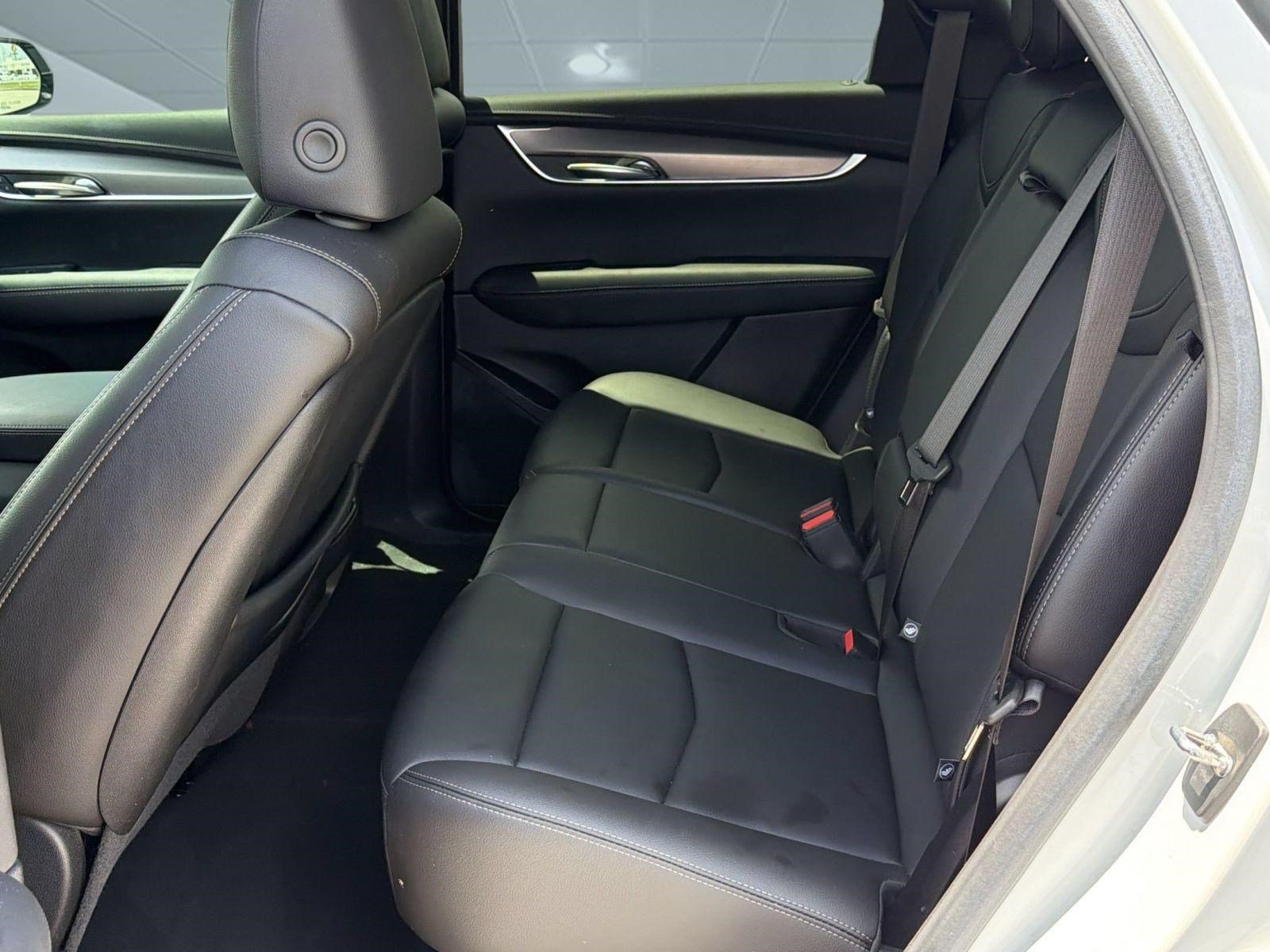 Used 2023 Cadillac XT5 Luxury FWD image 23